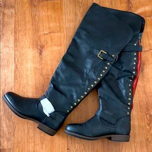 Journee Collection boots size 9 women